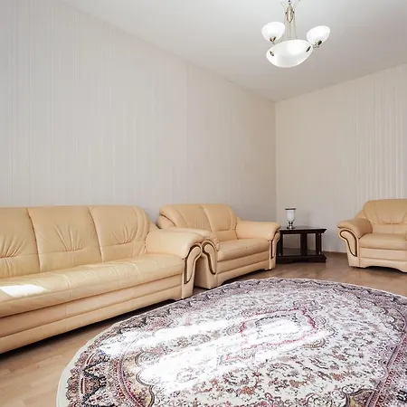 On Yakuba Kolosa Center Апартаменти *
