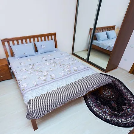 On Yakuba Kolosa Center Apartment