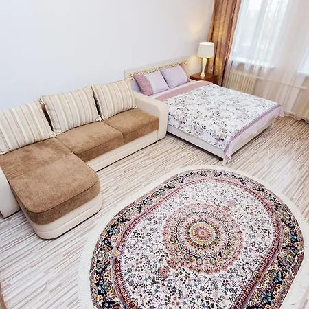 On Yakuba Kolosa Center Apartment *