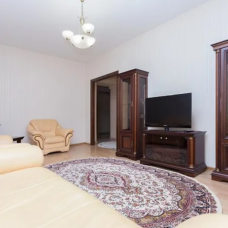 Apartment On Yakuba Kolosa Center